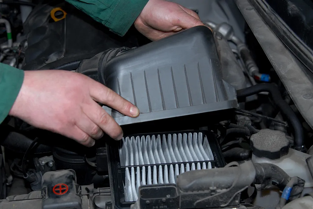 Signs My Heavy-Duty Truck's Fuel Filter Is Clogged